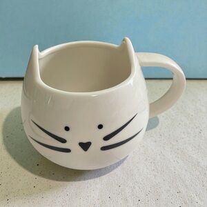 10 Strawberry Street Cat Face Whimsical Coffee Mug - White with Black Cup
